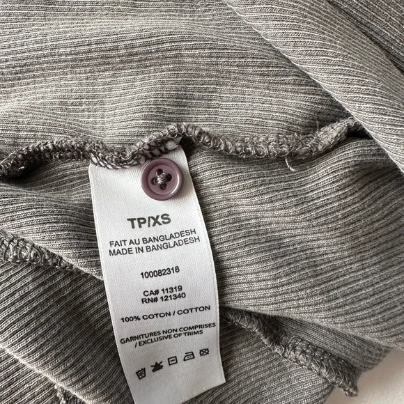 Gray Garage Cropped Tee - Picture 4 of 4